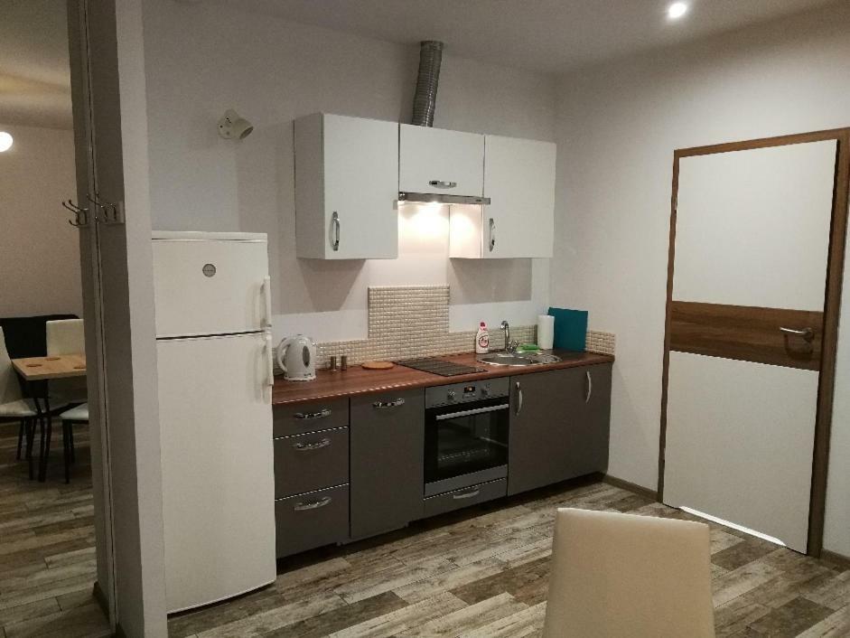Apartament Przy Lesie *